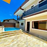 Casa Centro Com Piscina