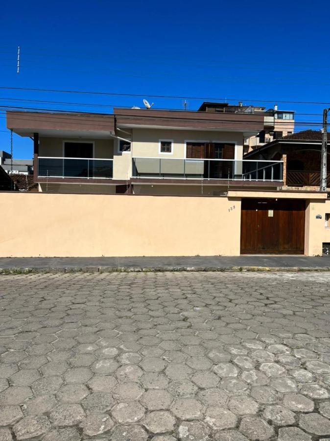 Holiday home Casa Centro Com Piscina Ubatuba